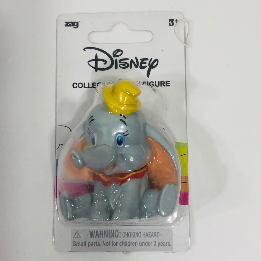 🎁Host Pick🎁Dumbo Mini Figure - Picture 8 of 8